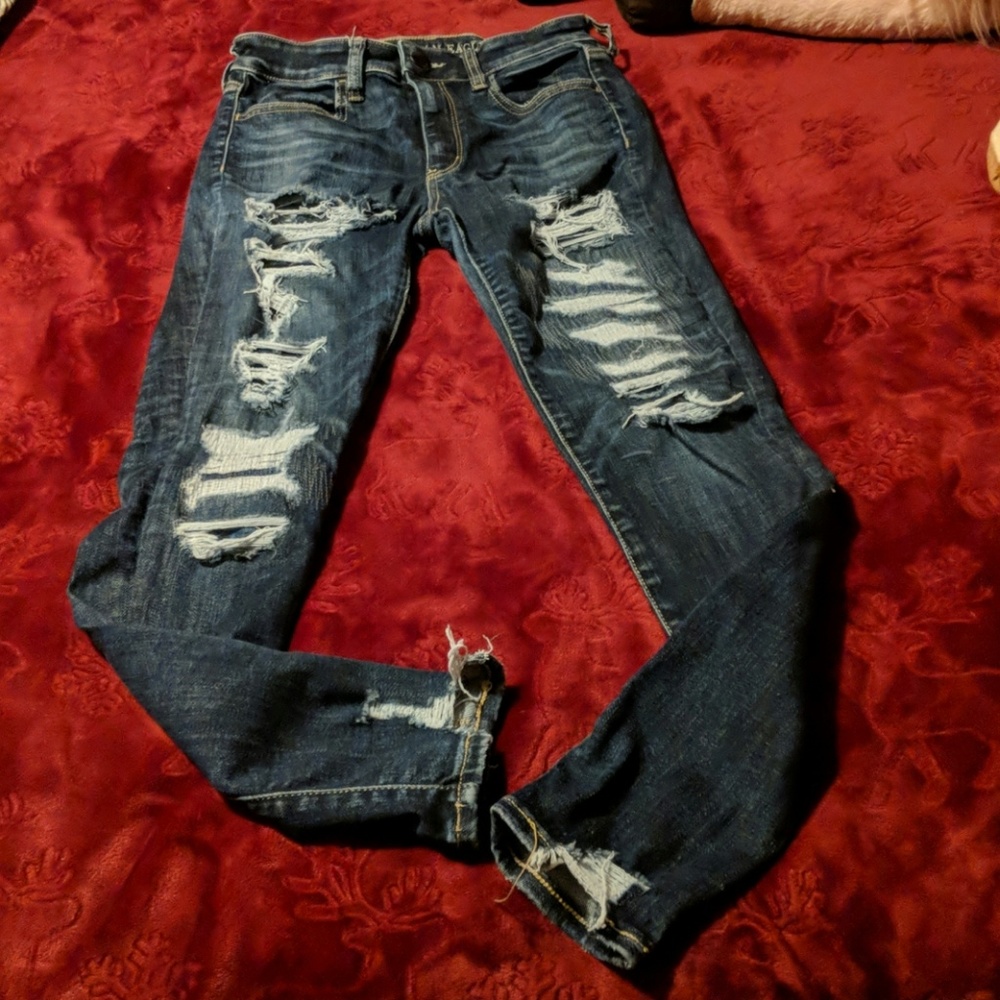 American eagle super super stretch x destroyed